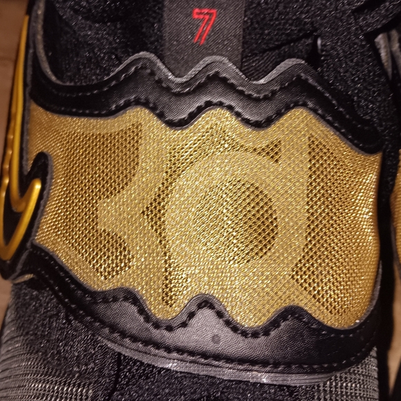 [SOLD]Nike KD Trey 5 XBlack Metallic Gold Green - Picture 6 of 6